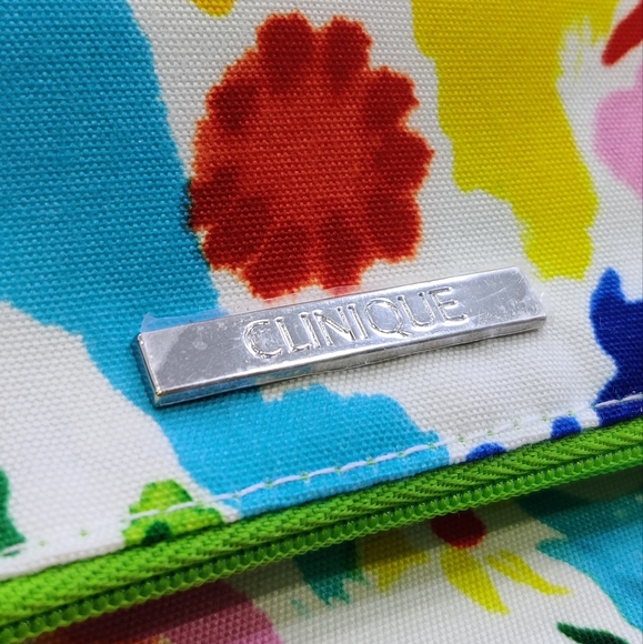 Clinique Makeup/ Toiletry Bag - Picture 2 of 2